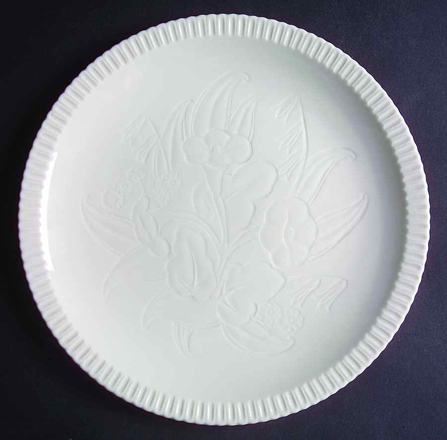 Shelledge Dinner Plate by Syracuse-1