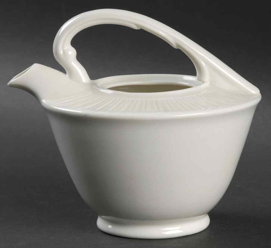 Shelledge Individual Teapot No Lid by Syracuse-1