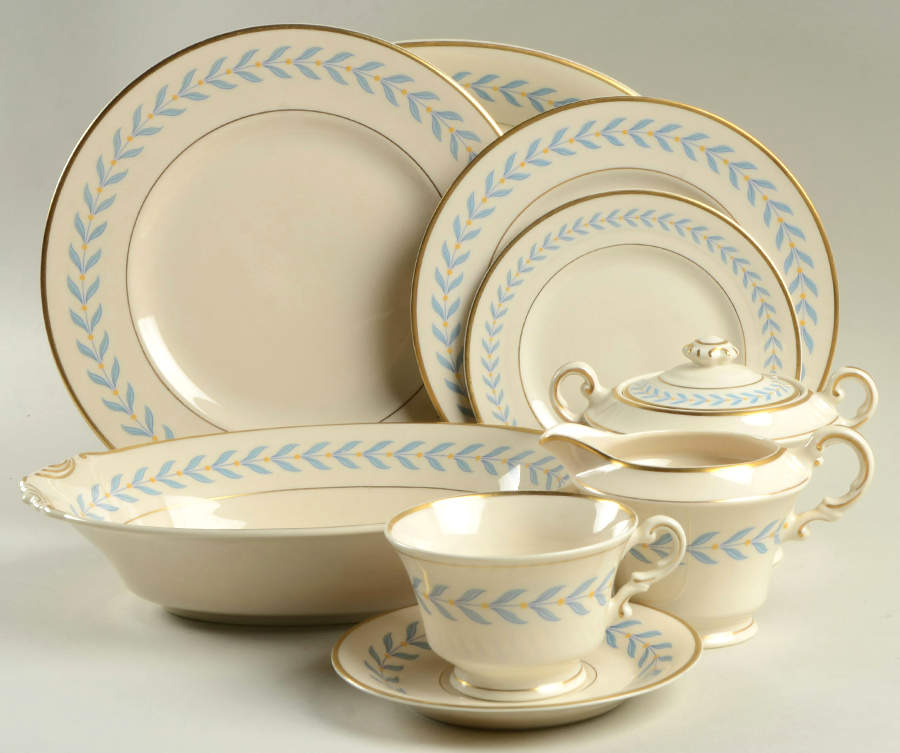 Sherwood 45 Piece Starter Set by Syracuse-1