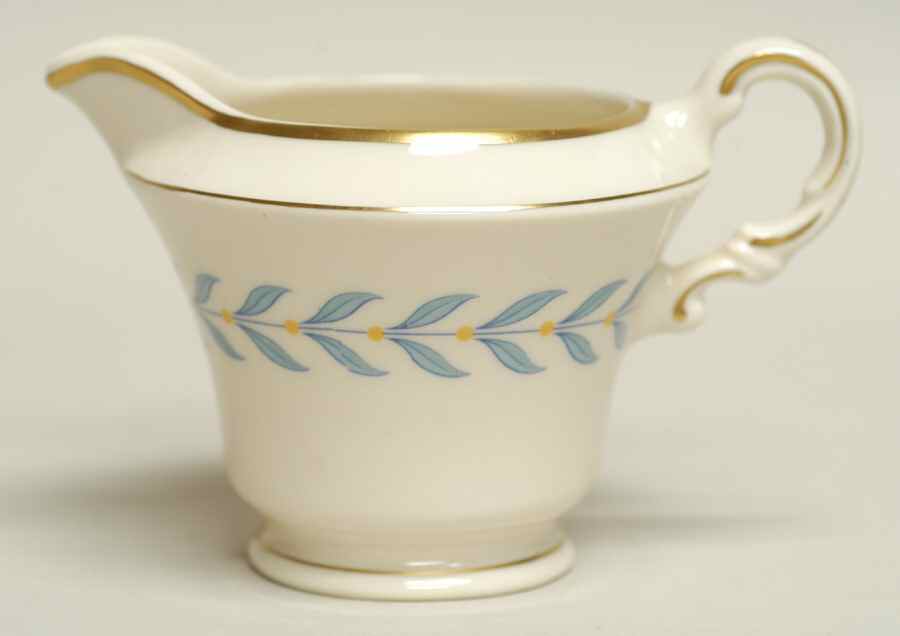 Sherwood Creamer by Syracuse-1