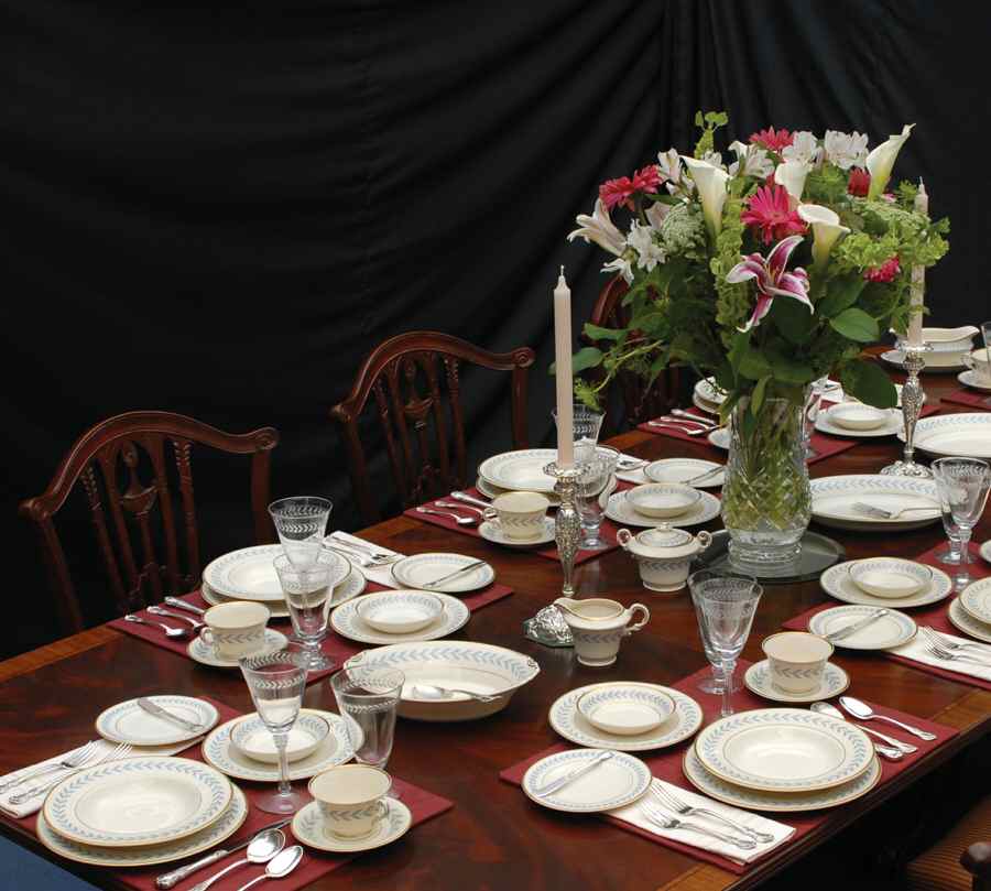 Sherwood 63 Piece Estate Set by Syracuse-1