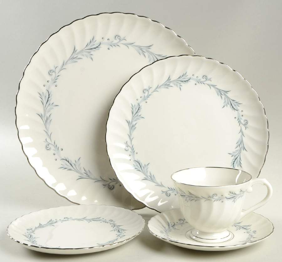 Sonata 5 Piece Place Setting by Syracuse-1