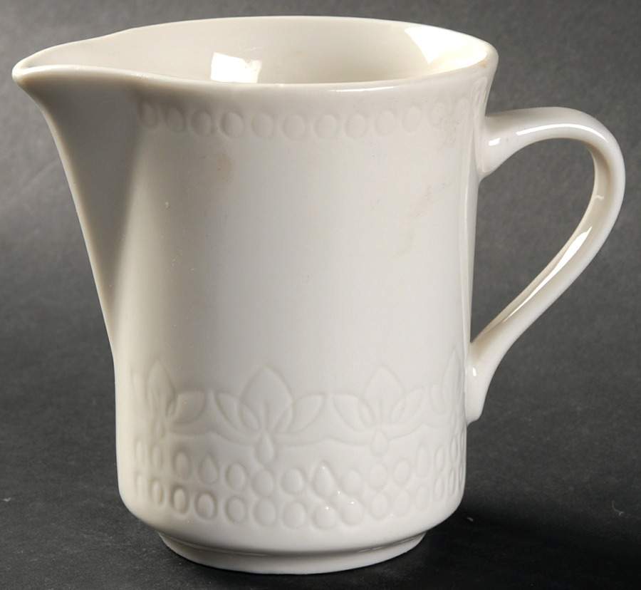 Surf White Creamer by Syracuse-1