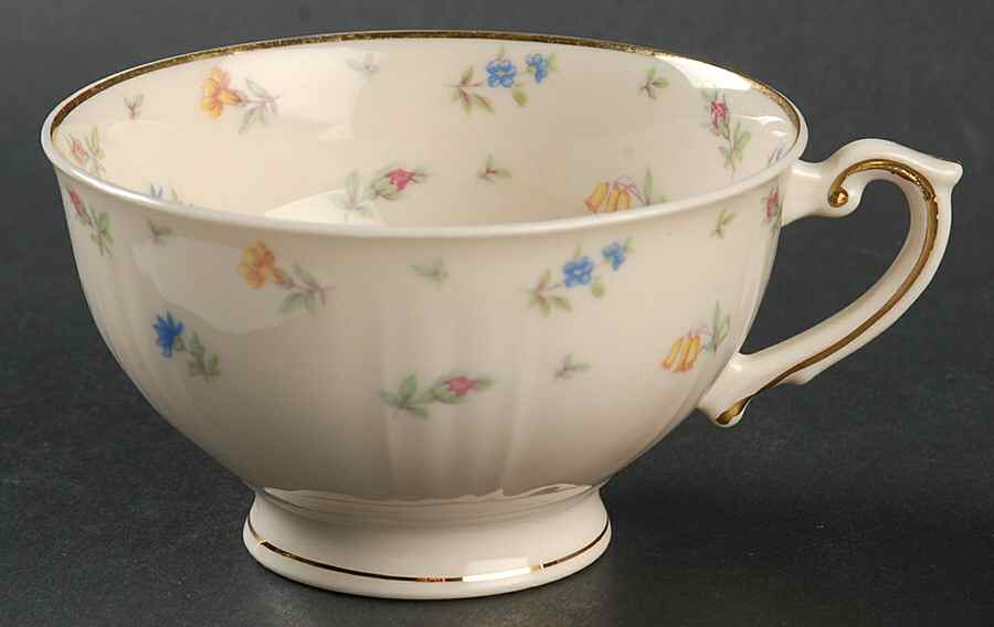 Suzanne Footed Cup by Syracuse-1
