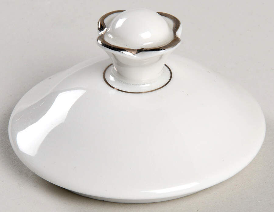 Sweetheart Lid for Sugar Bowl by Syracuse-1