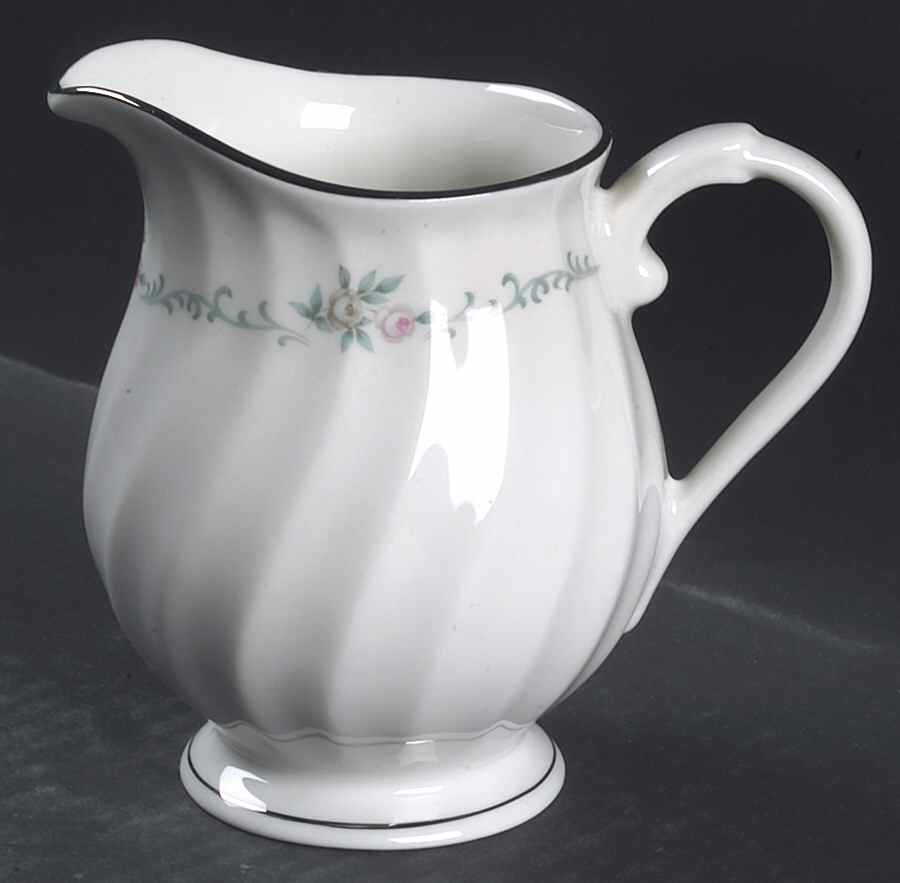 Sweetheart Creamer by Syracuse-1