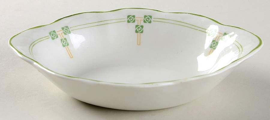 Tudor Rose 7" Pickle Dish by Syracuse-1
