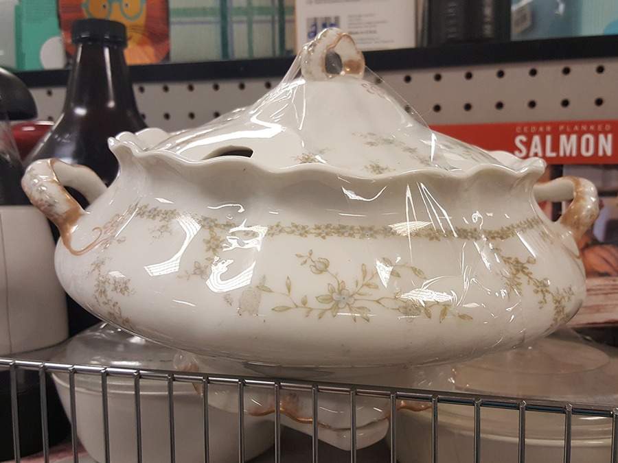 SY100 Tureen &  Lid by Syracuse-1