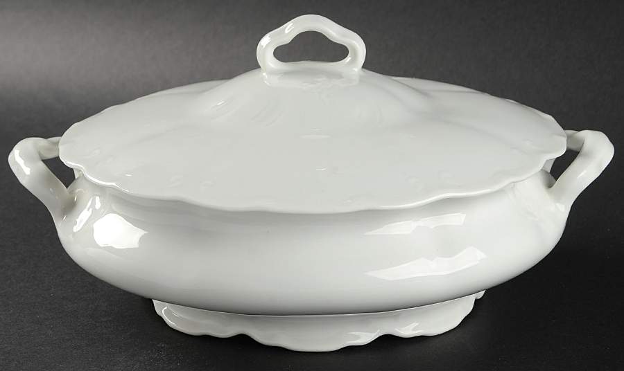 Plymouth Round Covered Vegetable by Syracuse-1