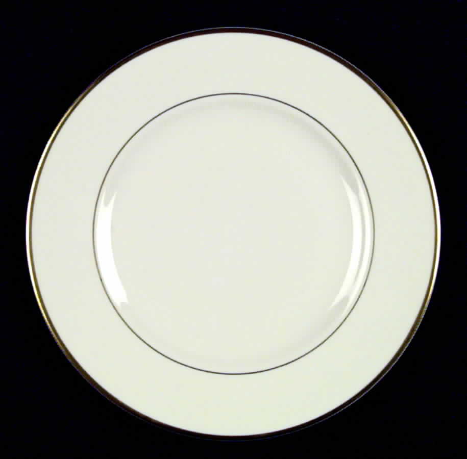SY118 Dinner Plate by Syracuse-1