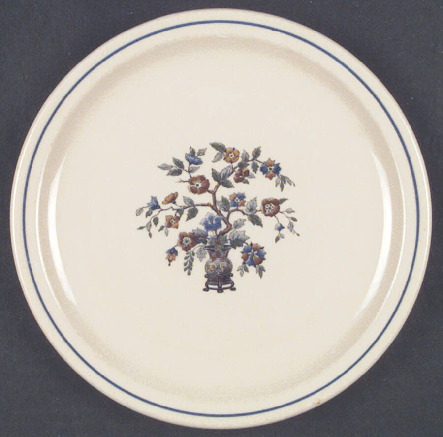 SY146 Luncheon Plate by Syracuse-1