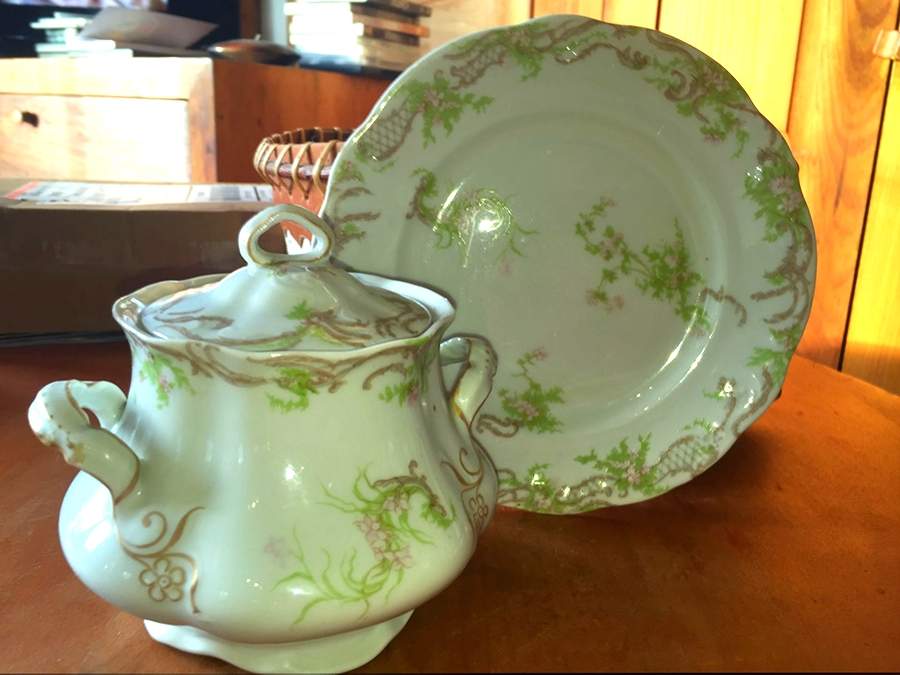 SY15 Sugar Bowl & Lid by Syracuse-1