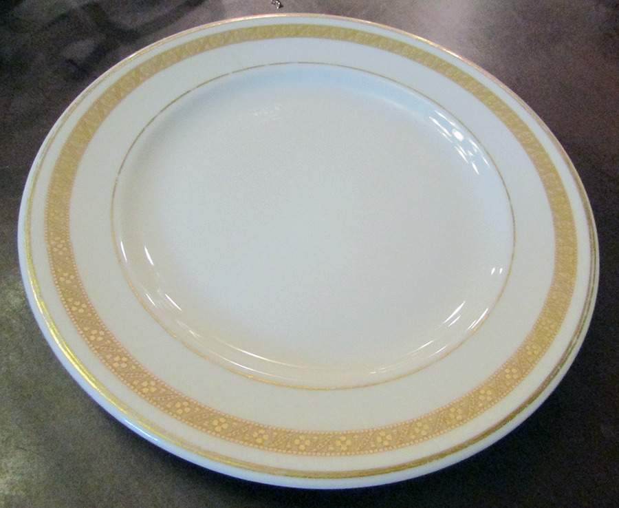 SY228 Dinner Plate by Syracuse-1