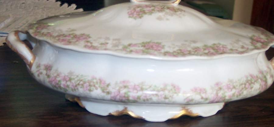 SY248 Oval Covered Vegetable by Syracuse-1