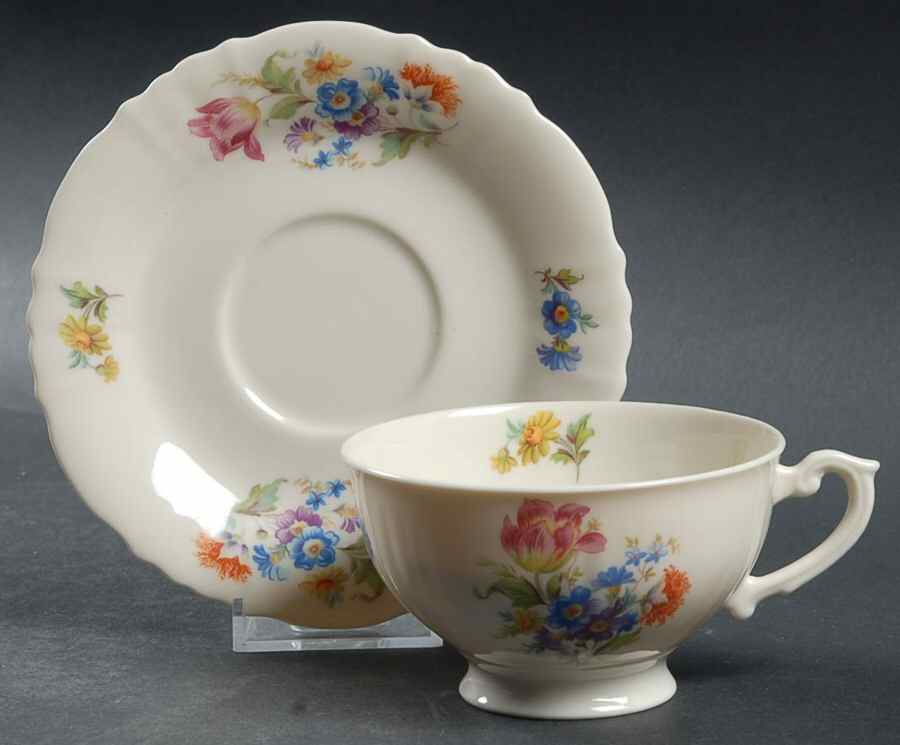 SY38 Footed Cup & Saucer Set by Syracuse-1