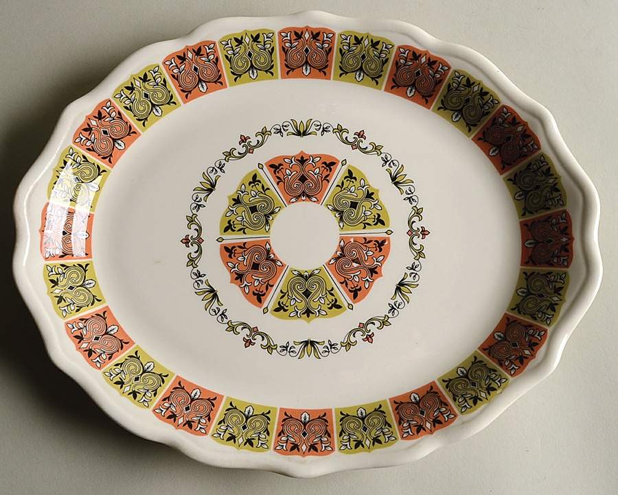 Coral 'N Jade 11" Oval Serving Platter by Syracuse-1