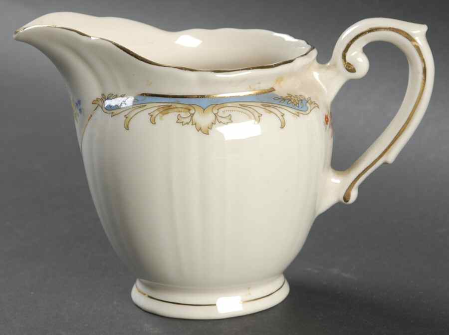 Symphony Creamer by Syracuse-1