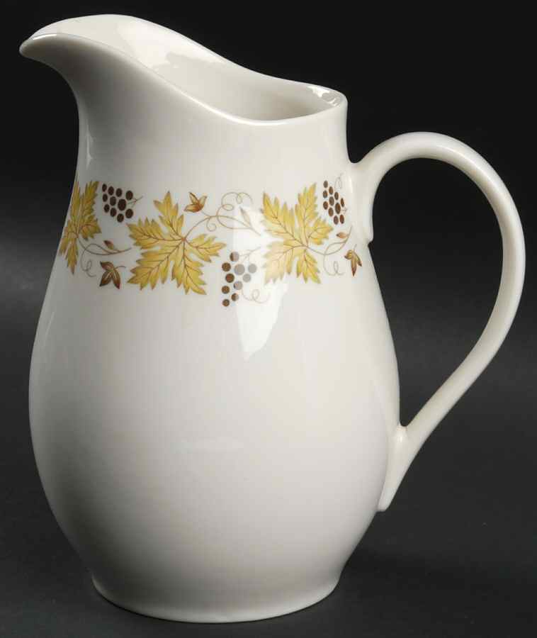Vintage 32 Oz Pitcher by Syracuse-1