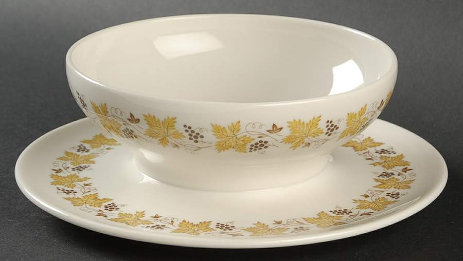 Vintage Gravy Boat with Attached Underplate by Syracuse-1