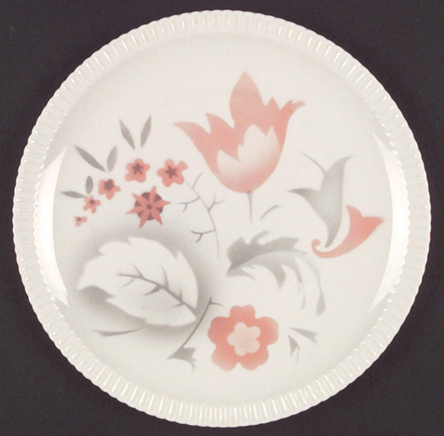 Vogue Coral Dinner Plate by Syracuse-1