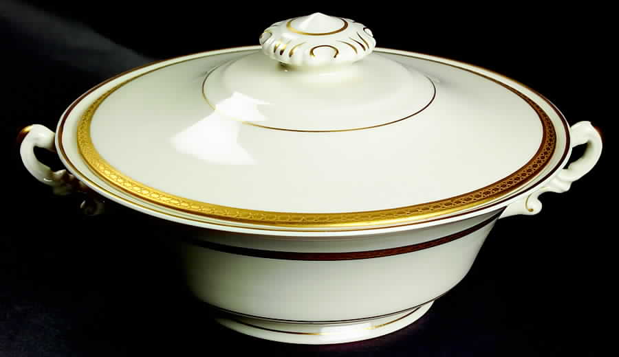 Wayne (No Color Band) Round Covered Vegetable by Syracuse-1