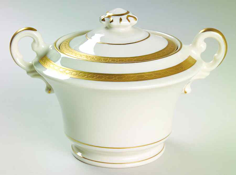 Wayne (No Color Band) Sugar Bowl & Lid by Syracuse-1