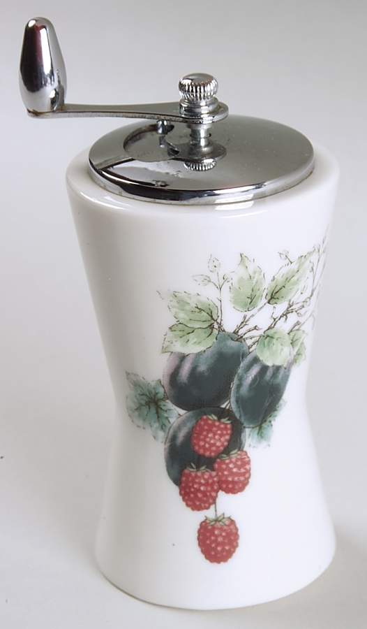 Wayside Pepper Mill by Syracuse-1