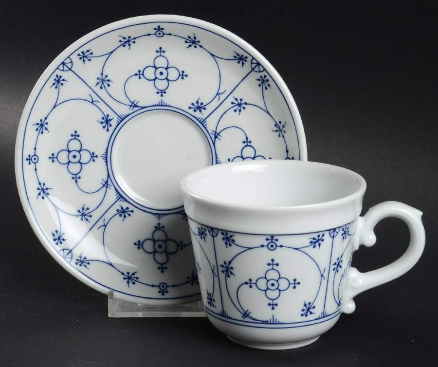 SCD7 Flat Cup & Saucer Set by Schonwald-1