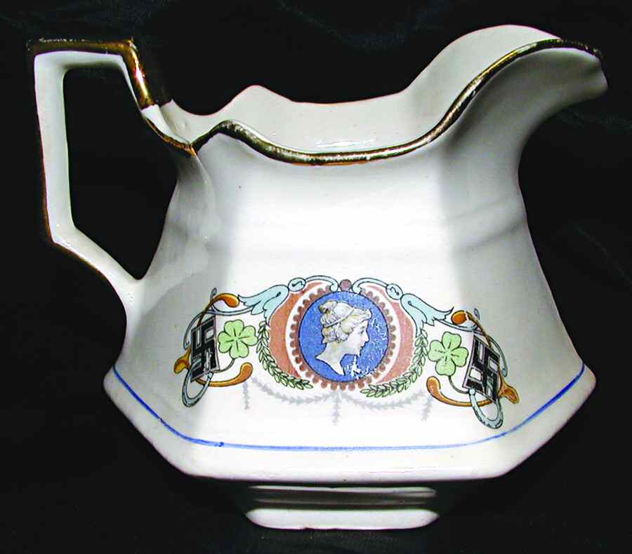 SEB25 Creamer by Sebring Pottery-1