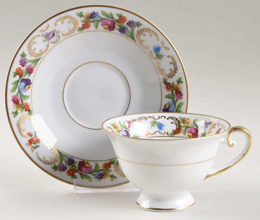 SCH115 Footed Cup & Saucer Set by Schumann - Bavaria-1