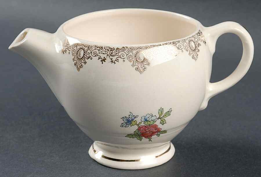 SLM108 Creamer by Salem-1