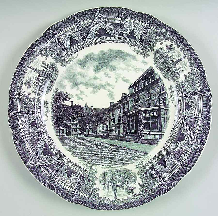 University of Chicago Black (Scalloped) Dinner Plate by Spode-1