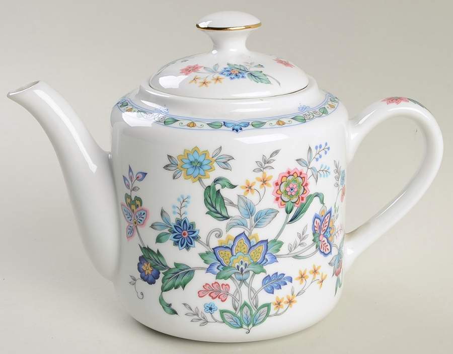 Garden of India (Smooth) Teapot & Lid by Sadek-1