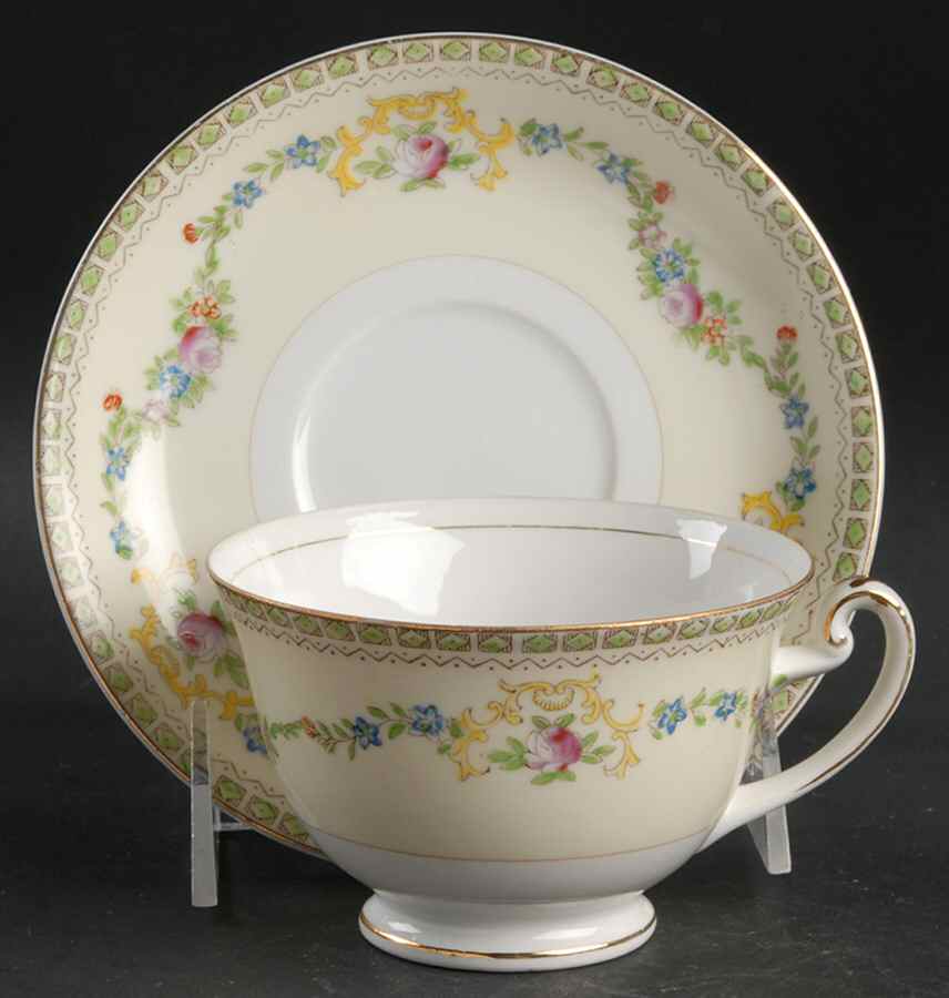 Virginia Footed Cup & Saucer Set by Sampy (Japan)-1