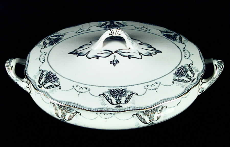 Swindon (Gold) Oval Covered Vegetable by Stanley Pottery -1