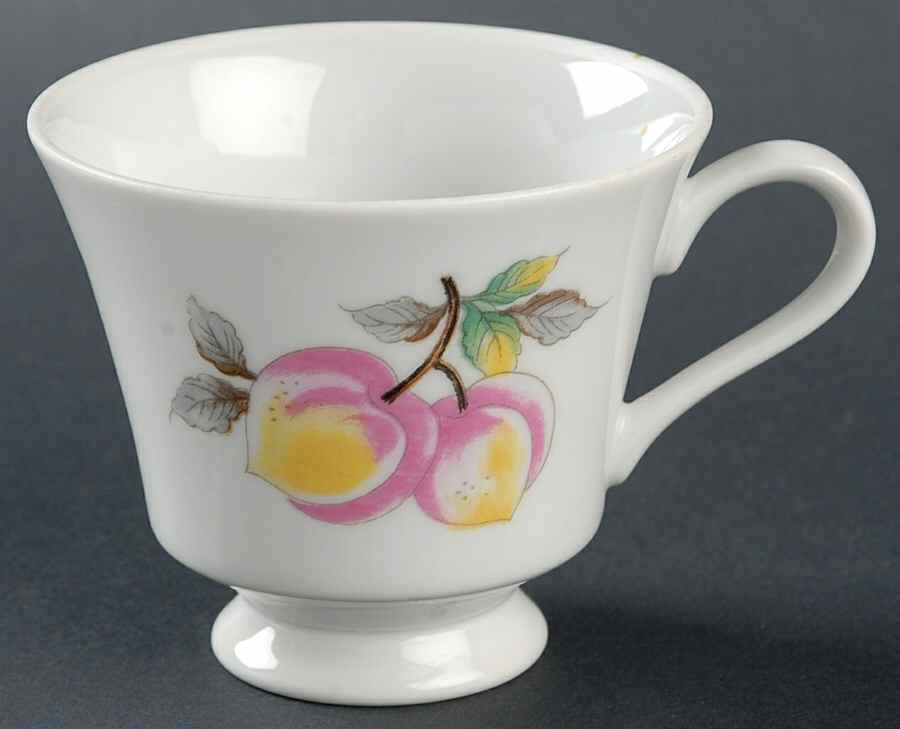 Fruit Footed Cup by Sadek-1