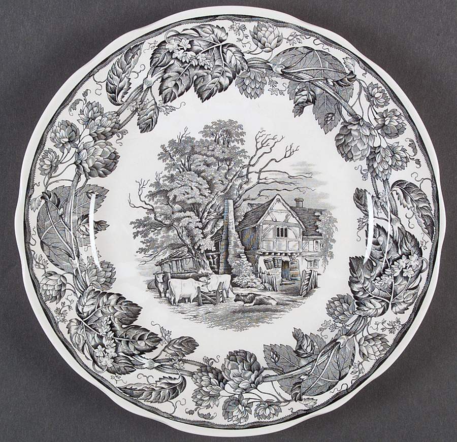 Archive Collection Black Dinner Plate by Spode-1