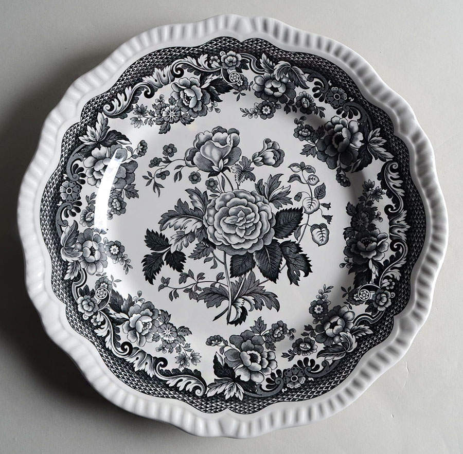 Archive Collection Black Large Dinner Plate by Spode-1