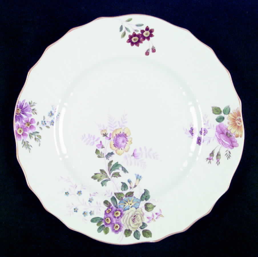 Y6492 Dinner Plate by Spode-1