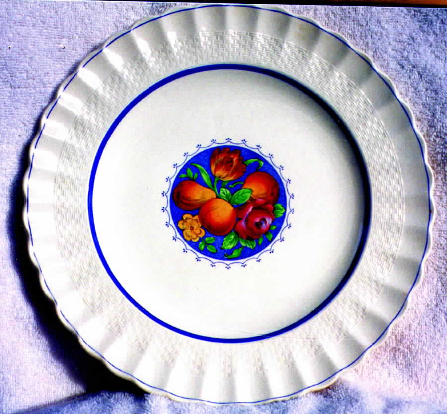 Spode's Tudor Dinner Plate by Spode-1