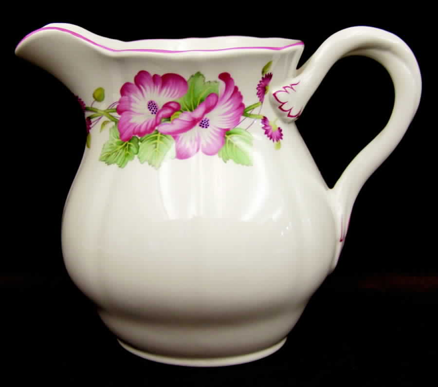 Garland 24 Oz Jug by Spode-1
