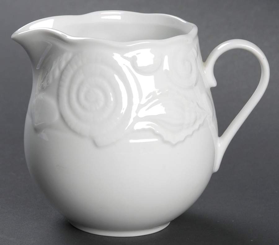 Pebble Beach Creamer by Sakura-1