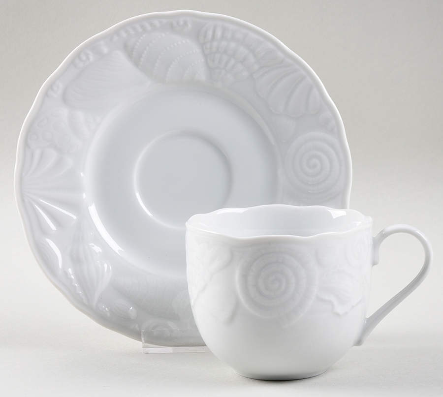 Pebble Beach Flat Cup & Saucer Set by Sakura-1