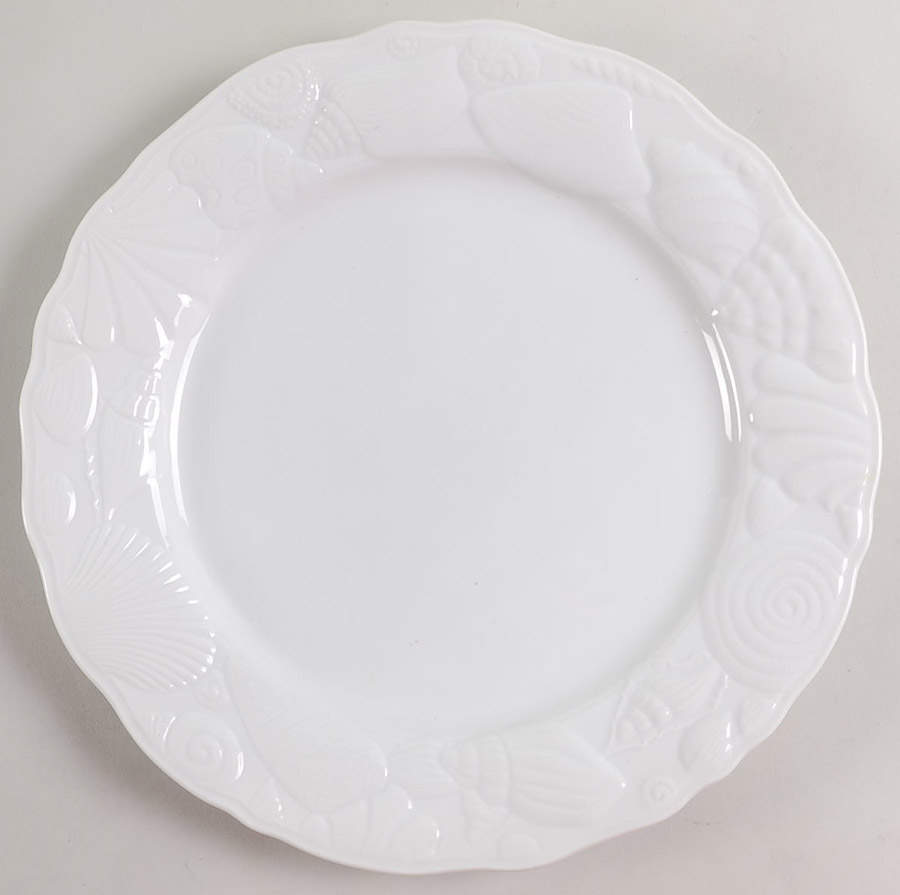 Pebble Beach Dinner Plate by Sakura-1