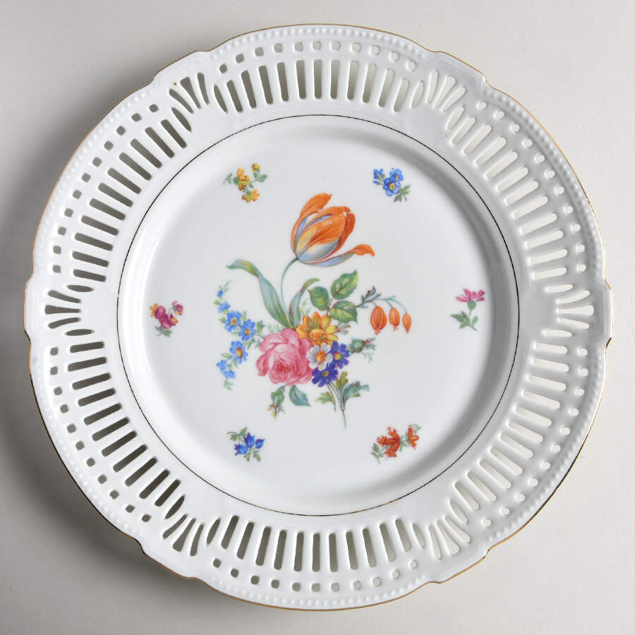 SWH8 Dinner Plate by Schwarzenhammer-1