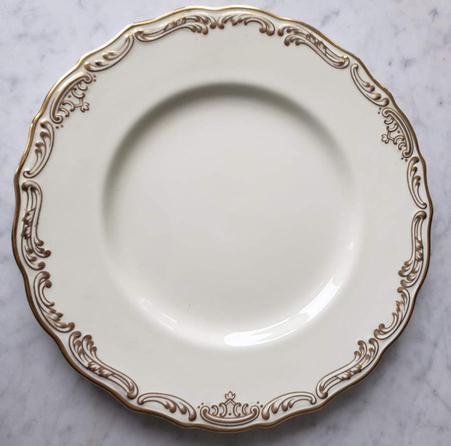Y1669 Dinner Plate by Spode-1
