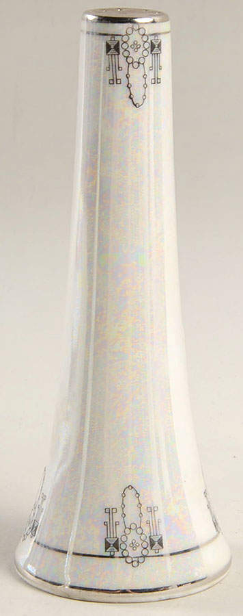 Colonial Tall Pepper Shaker by Silverite (Bavaria)-1