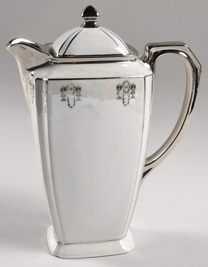 Colonial Coffee Pot & Lid by Silverite (Bavaria)-1