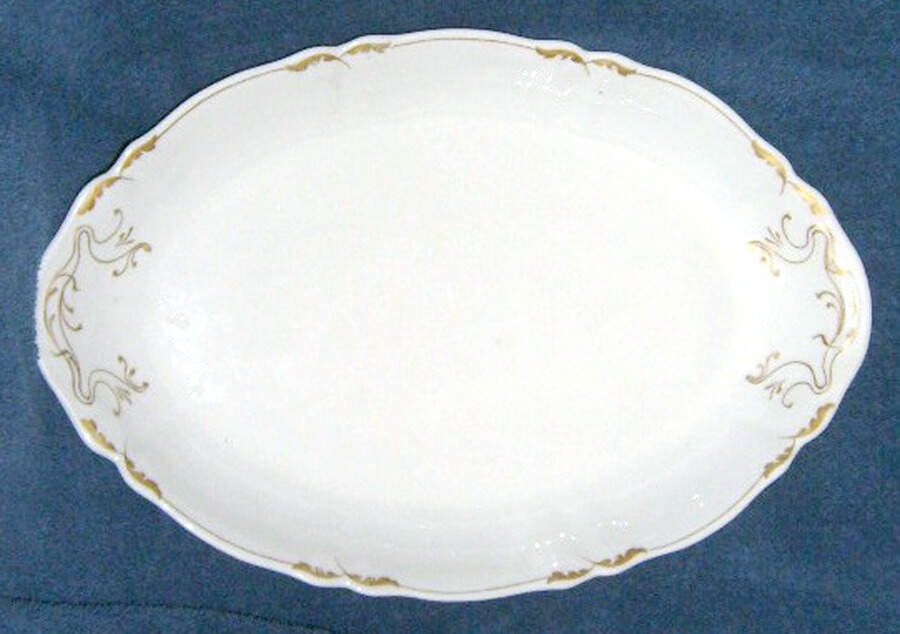 1333M 14" Oval Serving Platter by Syracuse-1