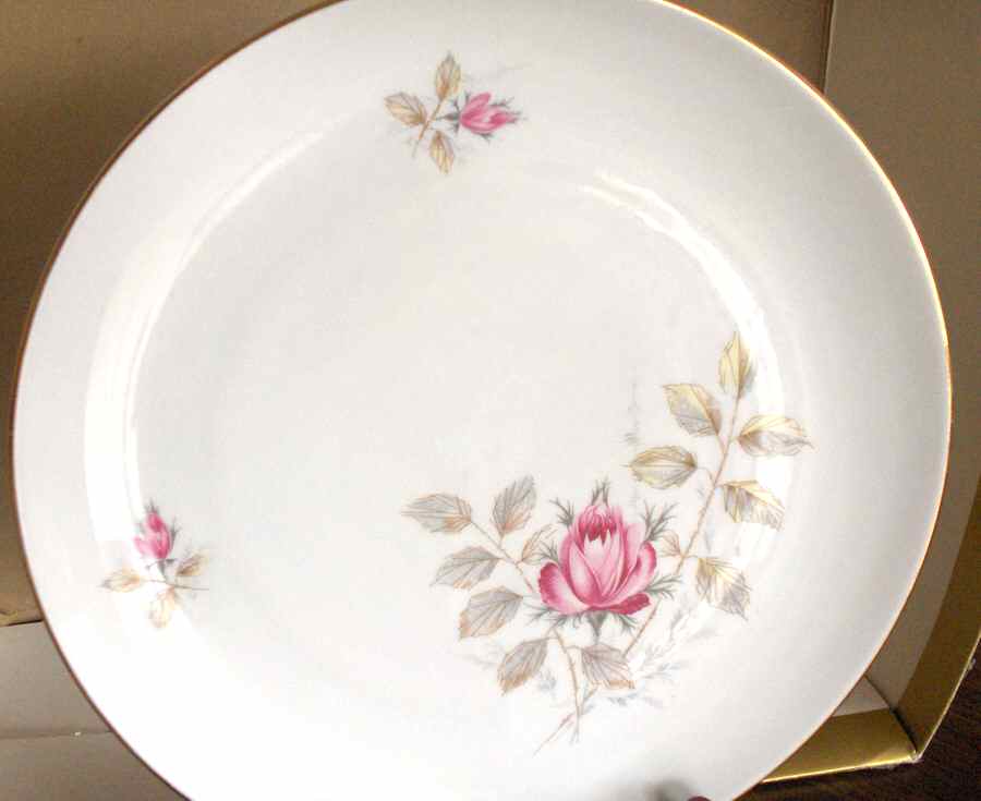 SCH144 Dinner Plate by Schumann - Bavaria-1